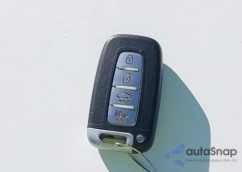 2011 Hyundai Sonata Hybrid z USA, uszkodzony, nr VIN KMHEC4A49BA000545